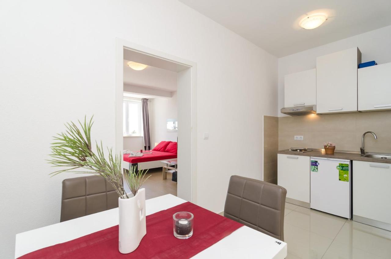 Apartments Villa Silvana Млини Экстерьер фото